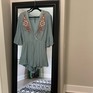 Blue pepper romper
